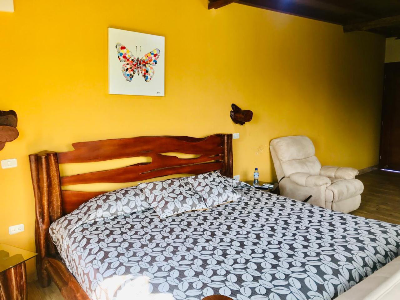 Hosteria Tierra Dorada Yantzaza Extérieur photo