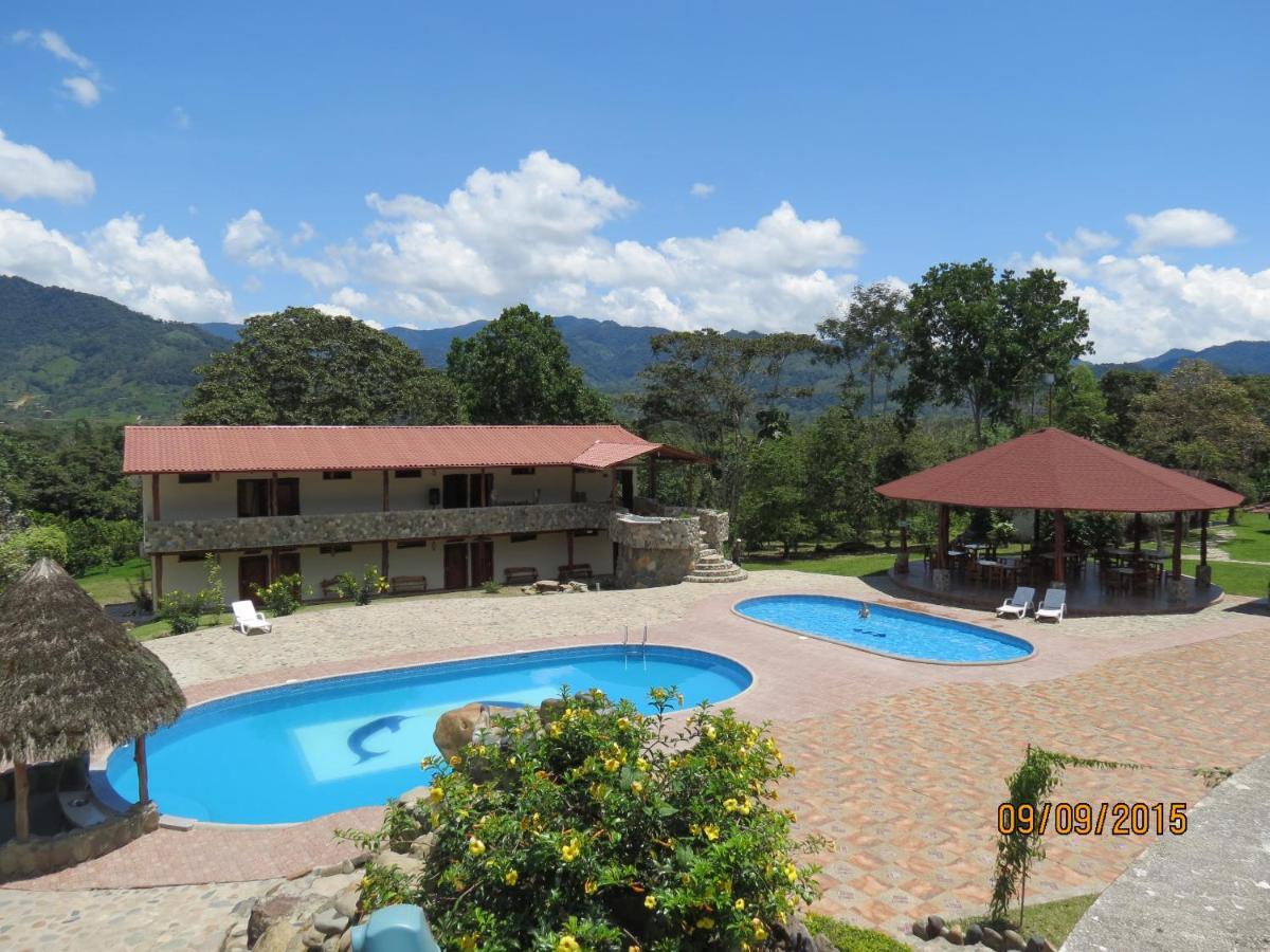Hosteria Tierra Dorada Yantzaza Extérieur photo